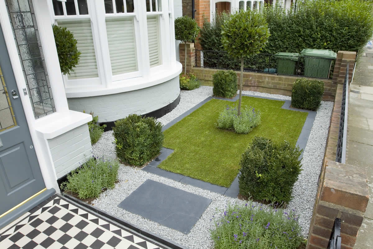 Small City family Garden ideas Builders Design Designers in Kew Richmond Surrey area